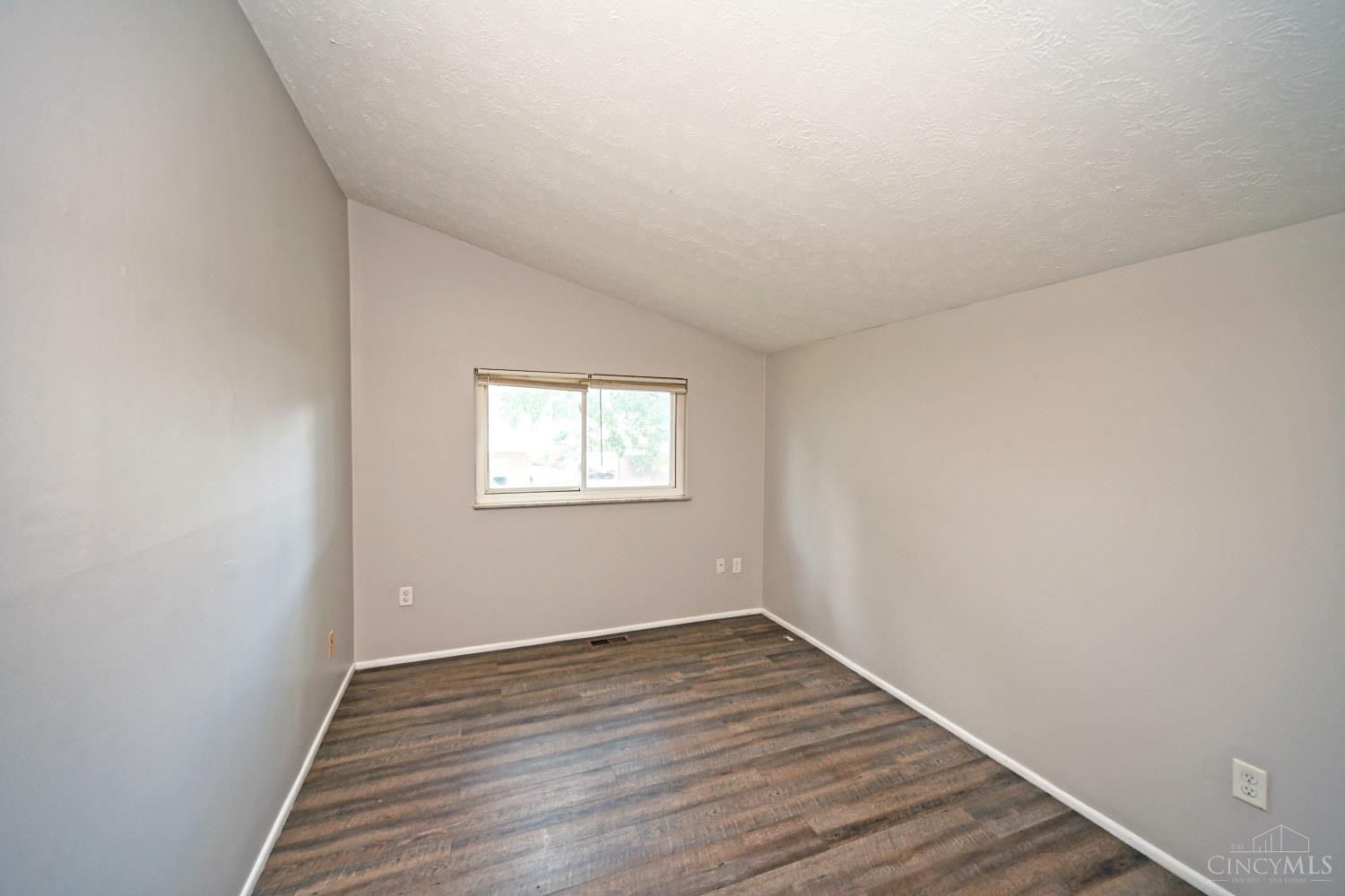 7752 Montgomery Road, Unit 29 Cincinnati, OH 45236 - Photo 25 of 31