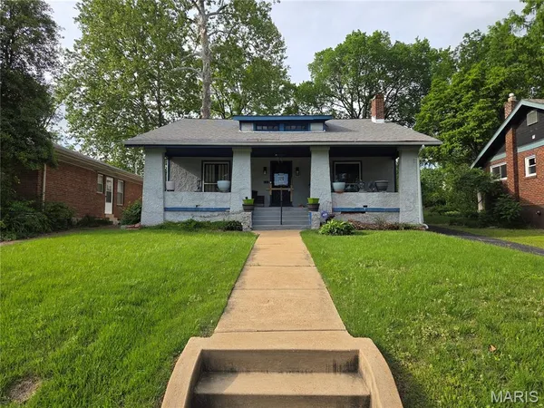 $159,900 | 7539 Wayne Avenue, St. Louis, MO 63130