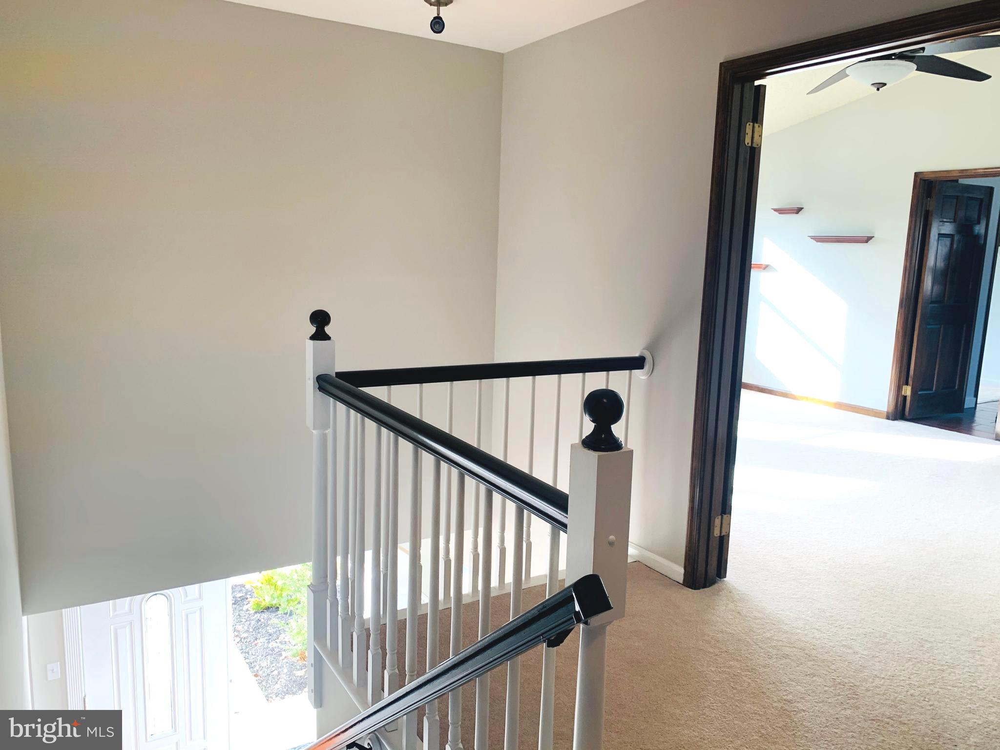 36 Manchester Road Mount Holly, NJ 08060 - Photo 16 of 31 UPSTAIRS HALL OVERLOOKING FOYER