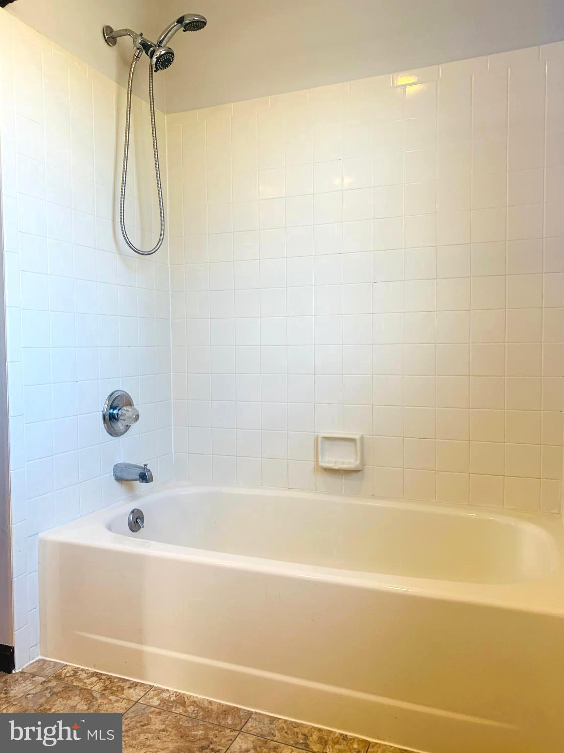 36 Manchester Road Mount Holly, NJ 08060 - Photo 22 of 31 HALL BATH- TUB/ SHOWER