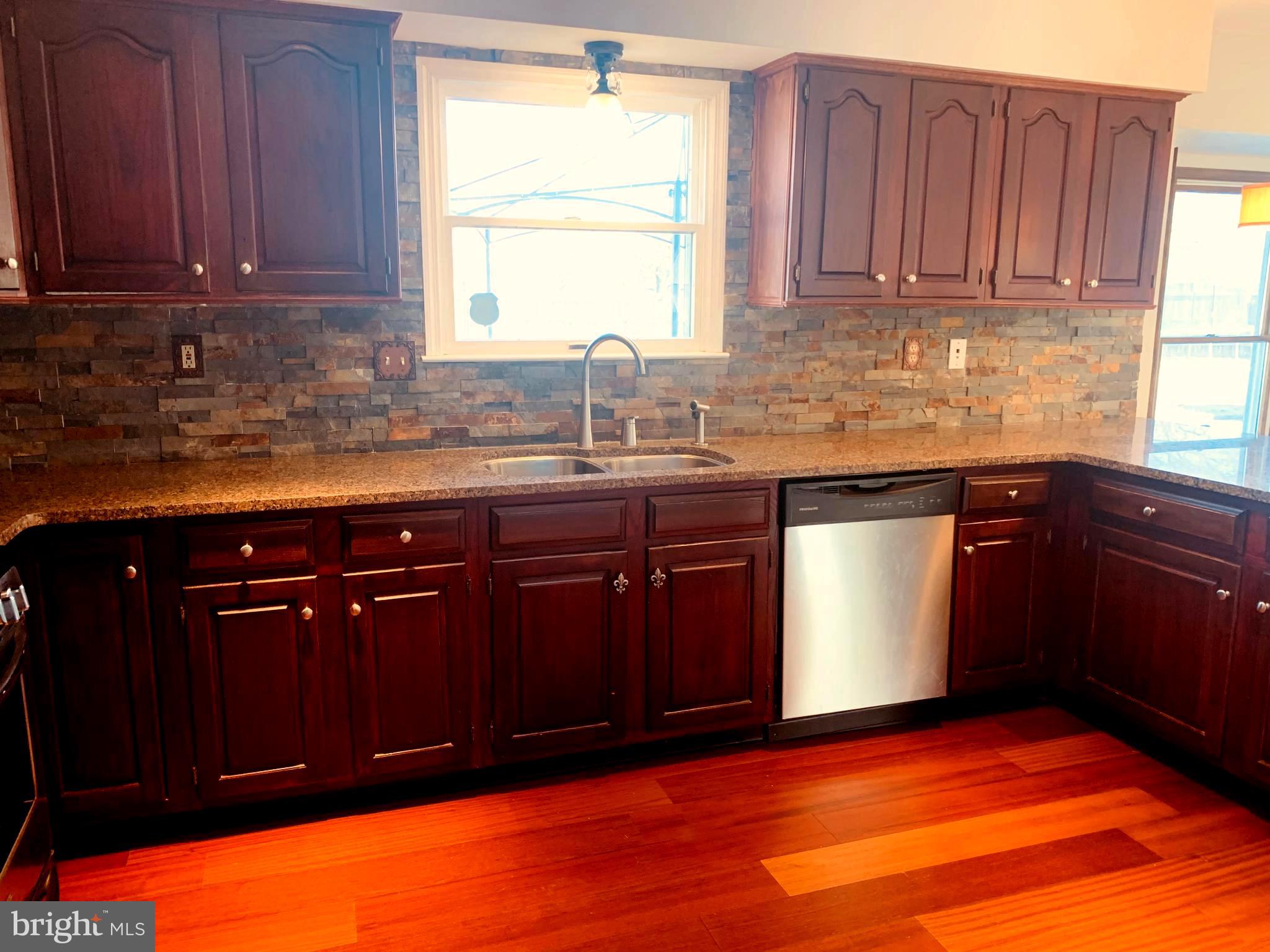 36 Manchester Road Mount Holly, NJ 08060 - Photo 7 of 31 KITCHEN