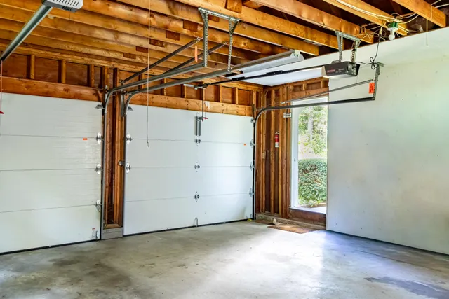 a view of a garage