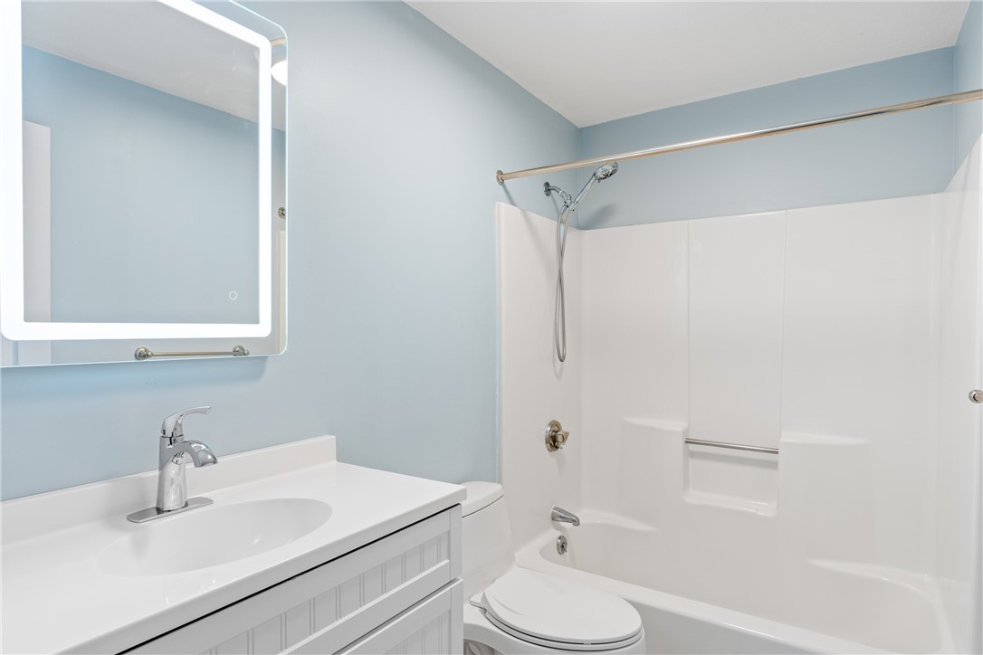 555 Diamond Hill Road, Unit 303 Woonsocket, RI 02895 - Photo 8 of 15