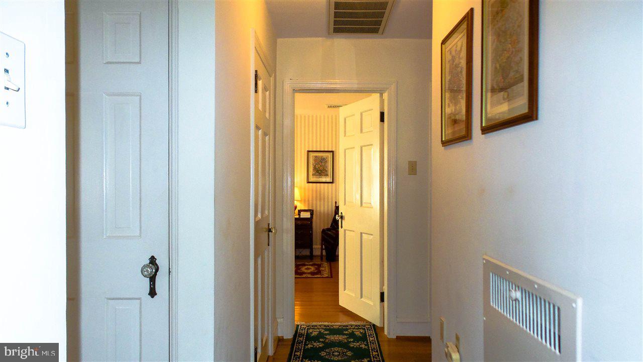 146 Springdale Road York, PA 17403 - Photo 20 of 36 Gallery Image 20