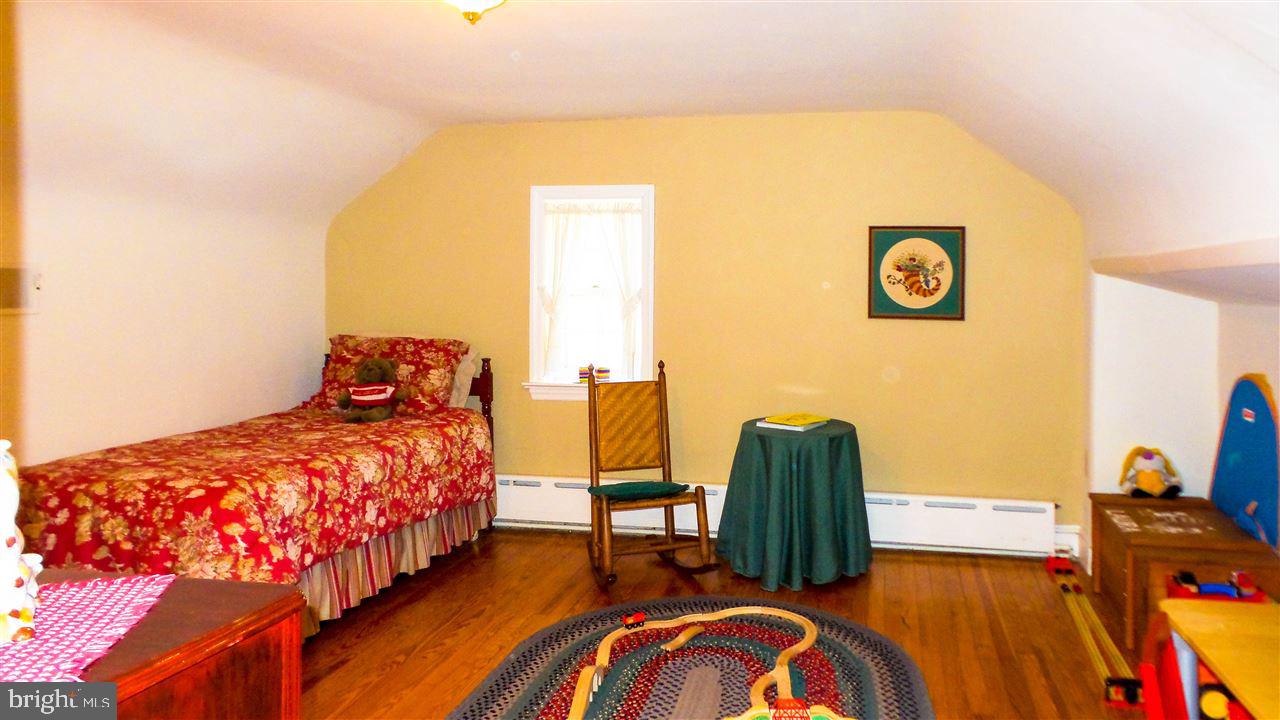 146 Springdale Road York, PA 17403 - Photo 30 of 36 Gallery Image 30