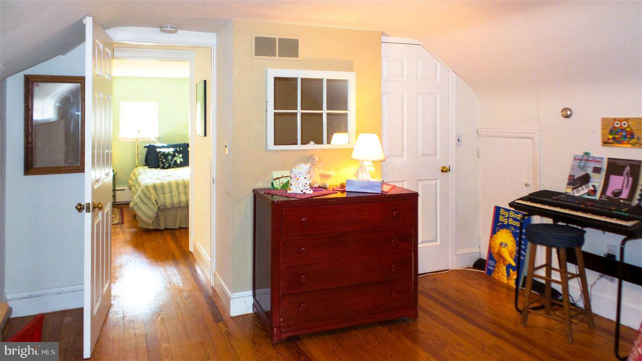 146 Springdale Road York, PA 17403 - Photo 31 of 36 Gallery Image 31