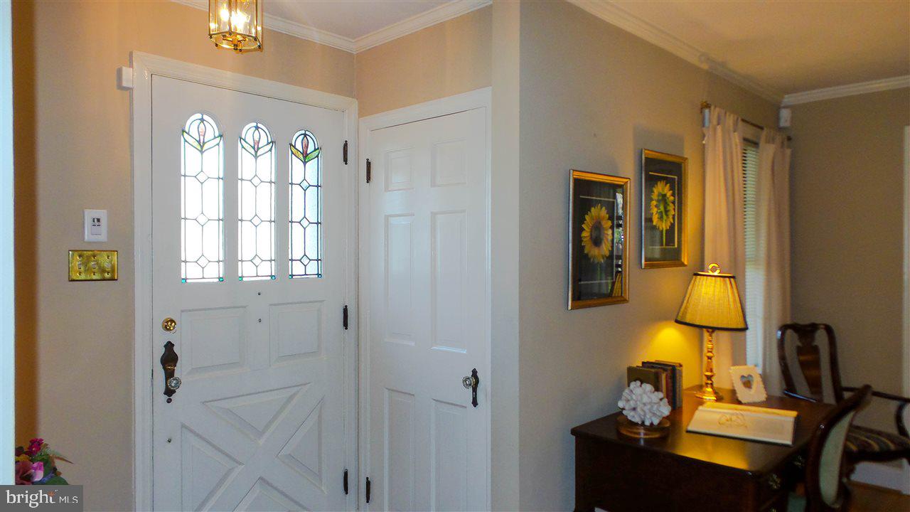 146 Springdale Road York, PA 17403 - Photo 9 of 36 Gallery Image 9