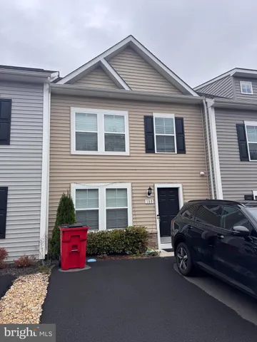 $1,850 | 180 Scotch Pine Drive, Bunker Hill, WV 25413