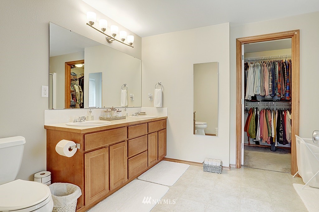 11705 Southeast 189th Place Renton, WA 98058 - Photo 8 of 25 Gallery Image 8