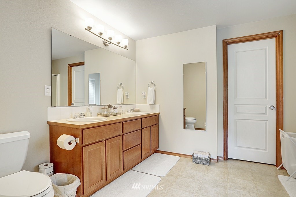 11705 Southeast 189th Place Renton, WA 98058 - Photo 9 of 25 Gallery Image 9