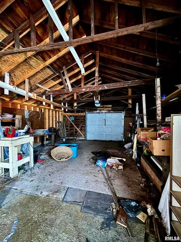 $25,000 | 1003 East Main Street, West Frankfort, IL 62896