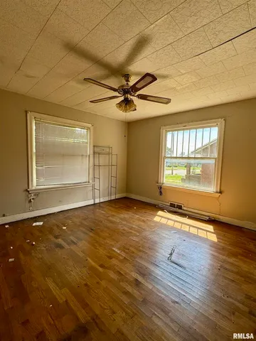 $25,000 | 1003 East Main Street, West Frankfort, IL 62896