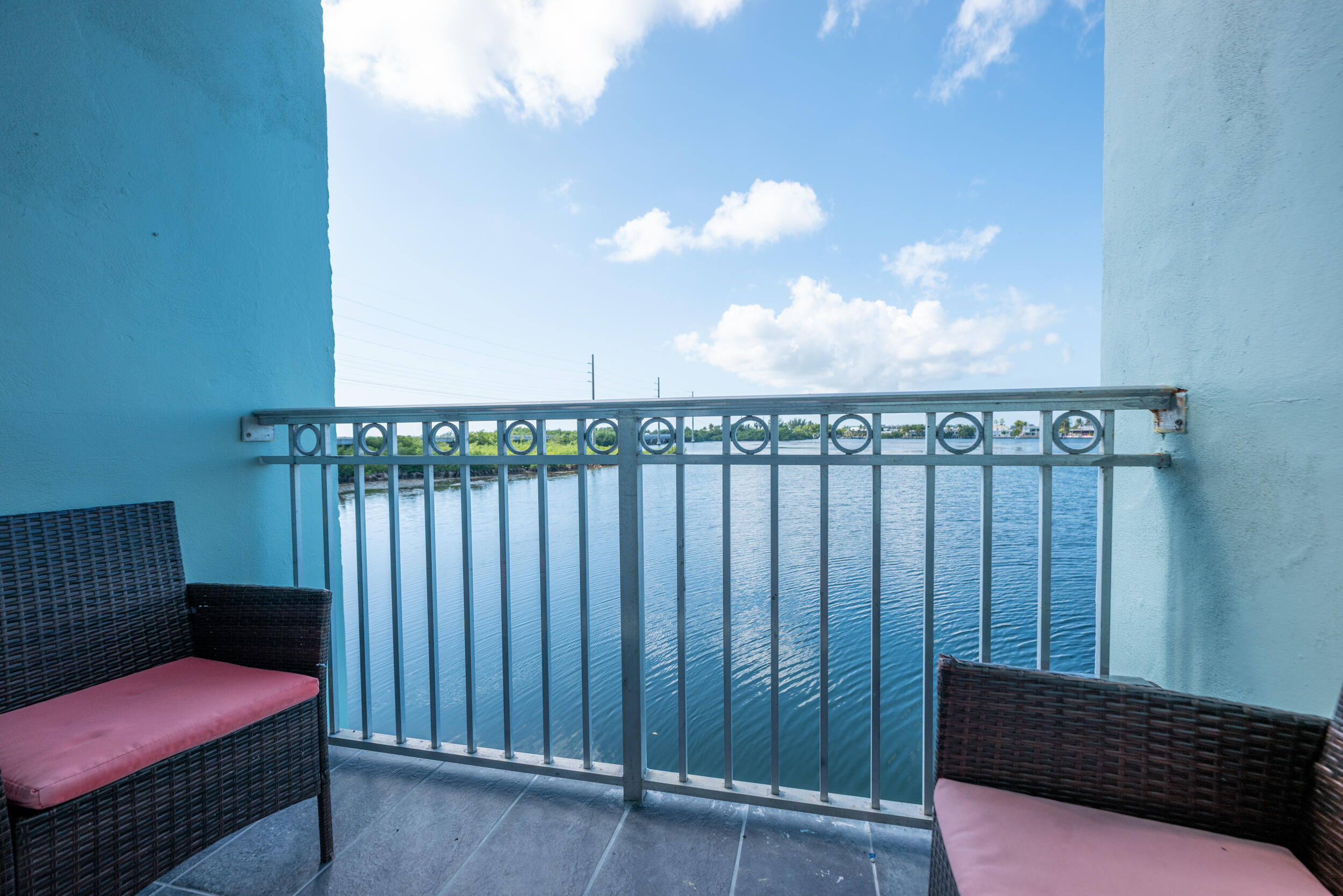 201 Coppitt Road, Unit 201A Key West, FL 33040 - Photo 11 of 20 9-210 Coppit Rd 201A-09