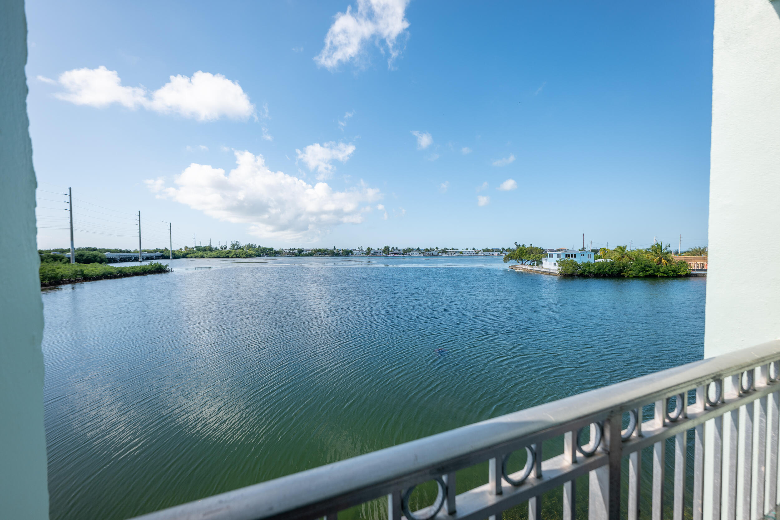 201 Coppitt Road, Unit 201A Key West, FL 33040 - Photo 12 of 20 10-210 Coppit Rd 201A-10