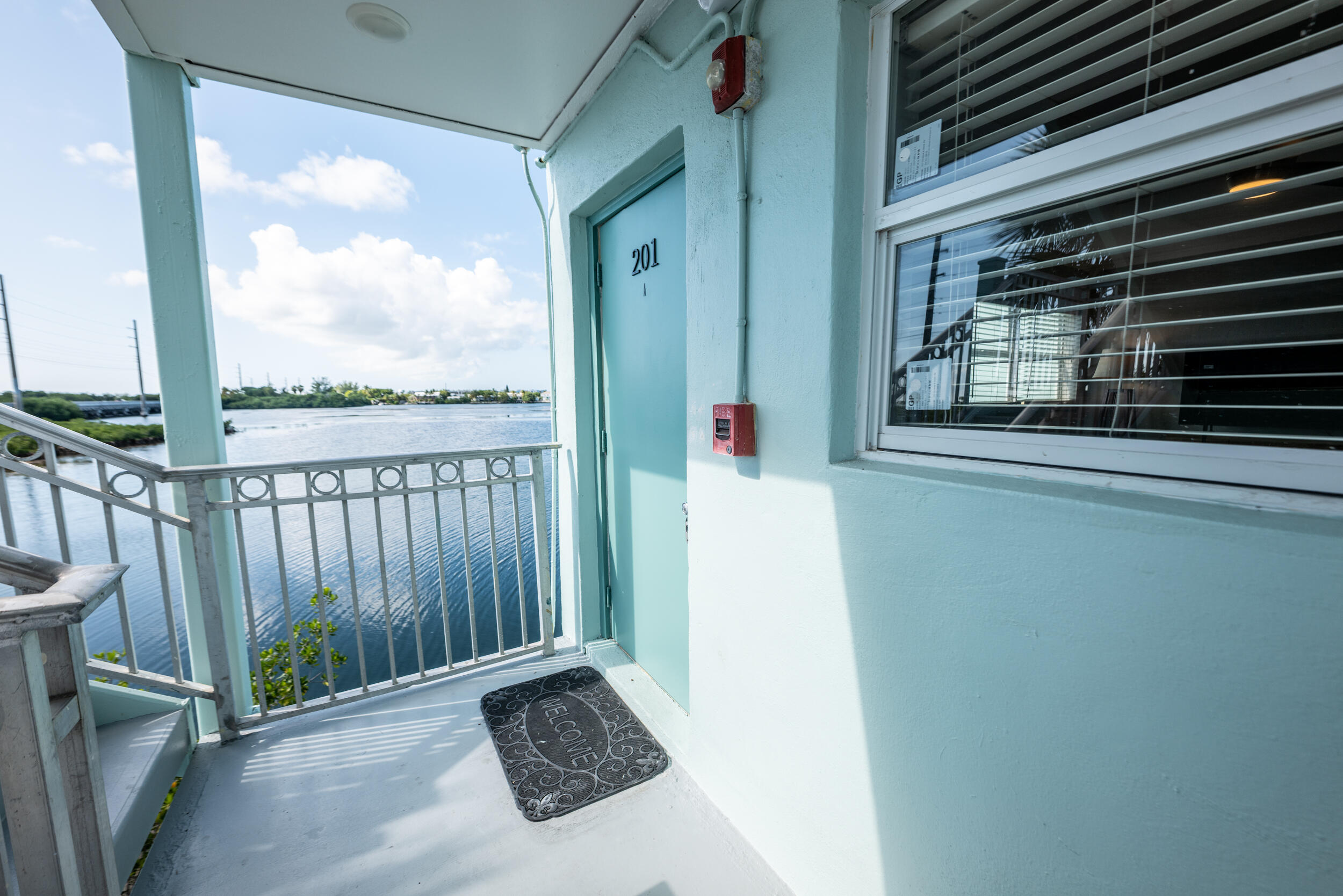 201 Coppitt Road, Unit 201A Key West, FL 33040 - Photo 13 of 20 210 Coppit Rd 201A-06