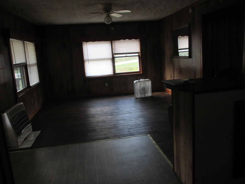 1277 Peach Bottom Road Independence, VA 24348 - Photo 18 of 19 Gallery Image 18