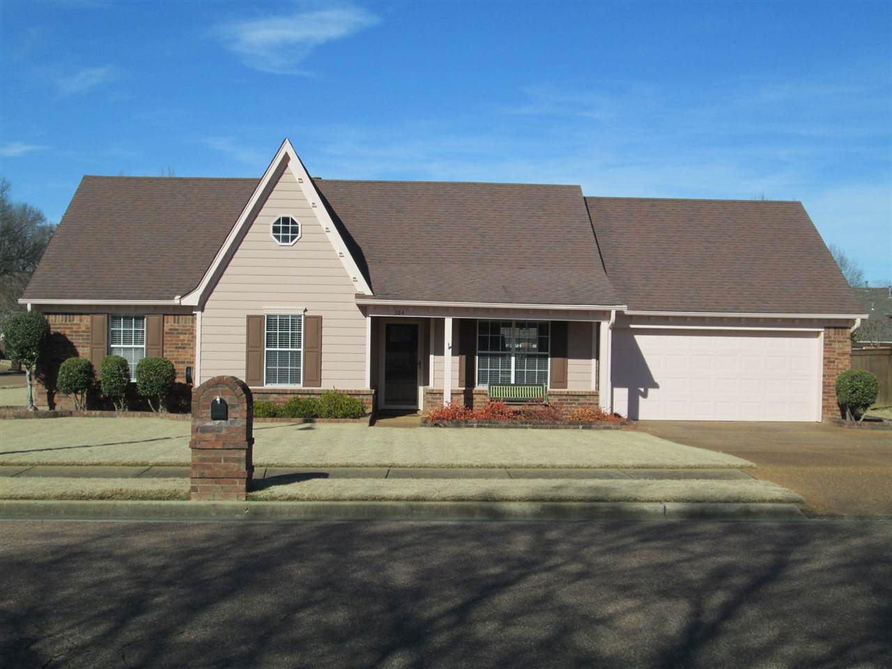 384 Wolf Run Road Collierville, TN 38017 - Photo 1 of 24 Gallery Image 1