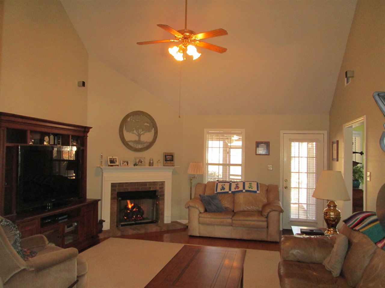 384 Wolf Run Road Collierville, TN 38017 - Photo 4 of 24 Gallery Image 4