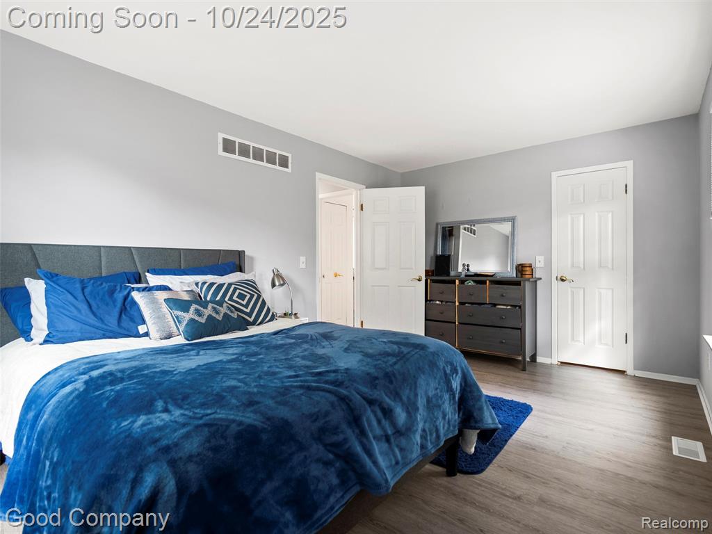 24609 Spring Lane Harrison Township, MI 48045 - Photo 15 of 25 Gallery Image 15