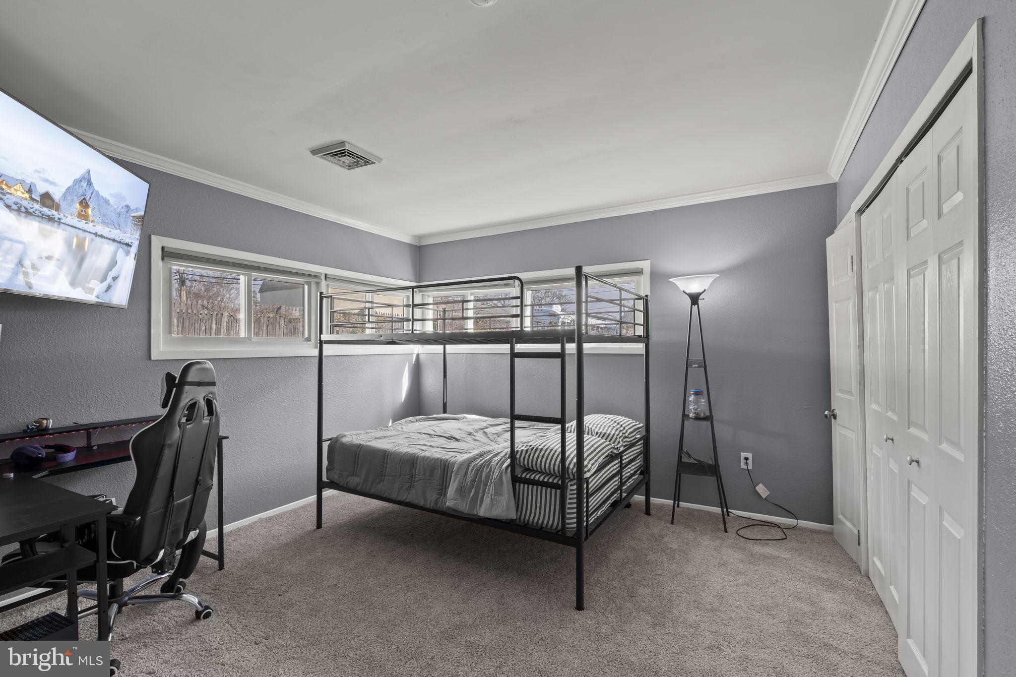 6 Black Walnut Road Levittown, PA 19057 - Photo 23 of 31 Modern bedroom with cozy vibes.