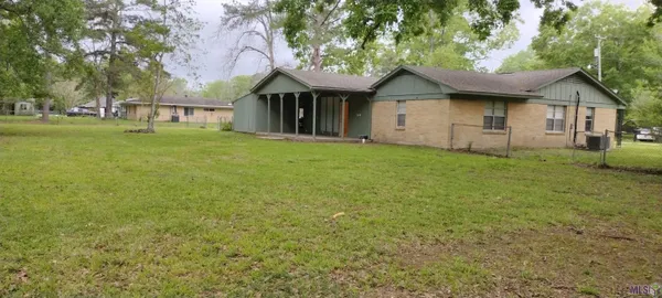 $1,750 | 5744 Guice Drive, Baton Rouge, LA 70811