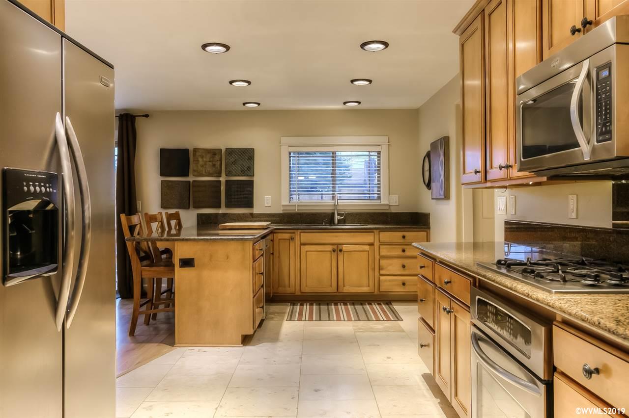 1013 Rafael Avenue North Keizer, OR 97303 - Photo 16 of 36