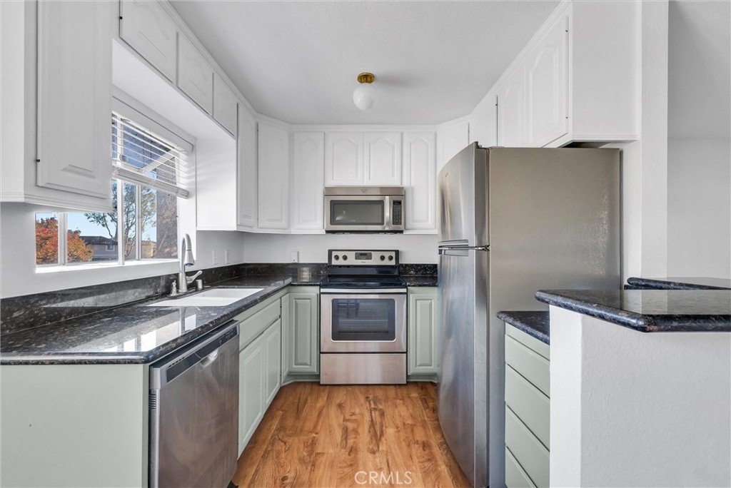 12584 Atwood Court Rancho Cucamonga, CA 91739 - Photo 10 of 32