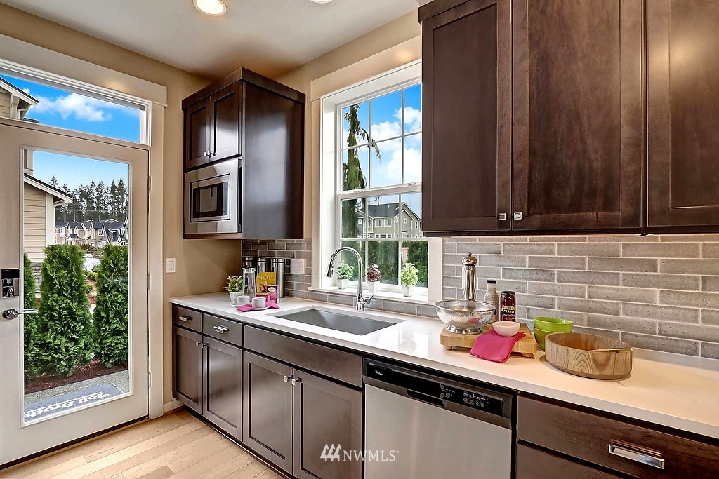 18707 44th Park Southeast Bothell, WA 98012 - Photo 3 of 19 Gallery Image 3