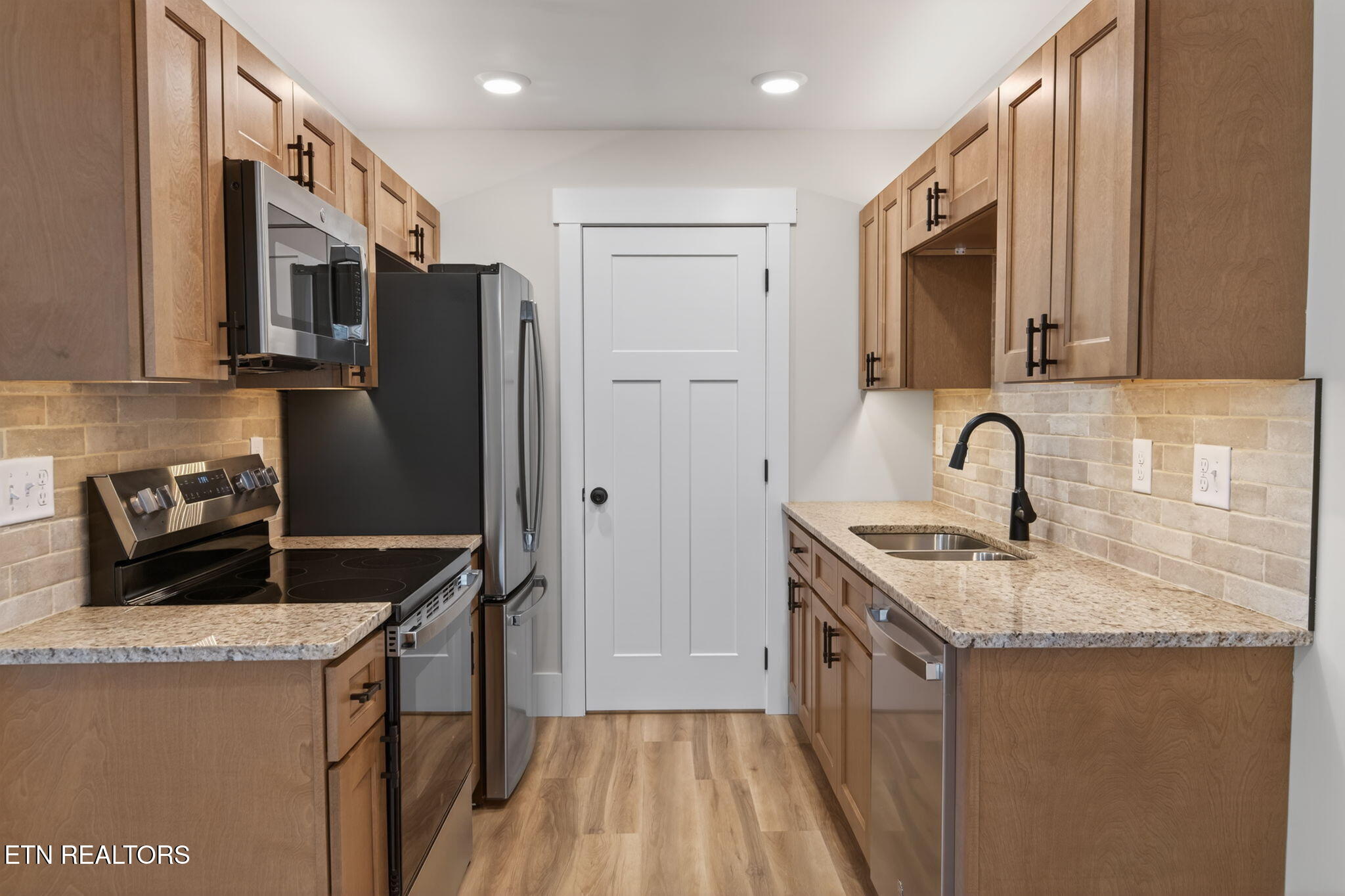 357 Beechwood Lane Clinton, TN 37716 - Photo 11 of 22 7-web-or-mls-Beechwood-3674