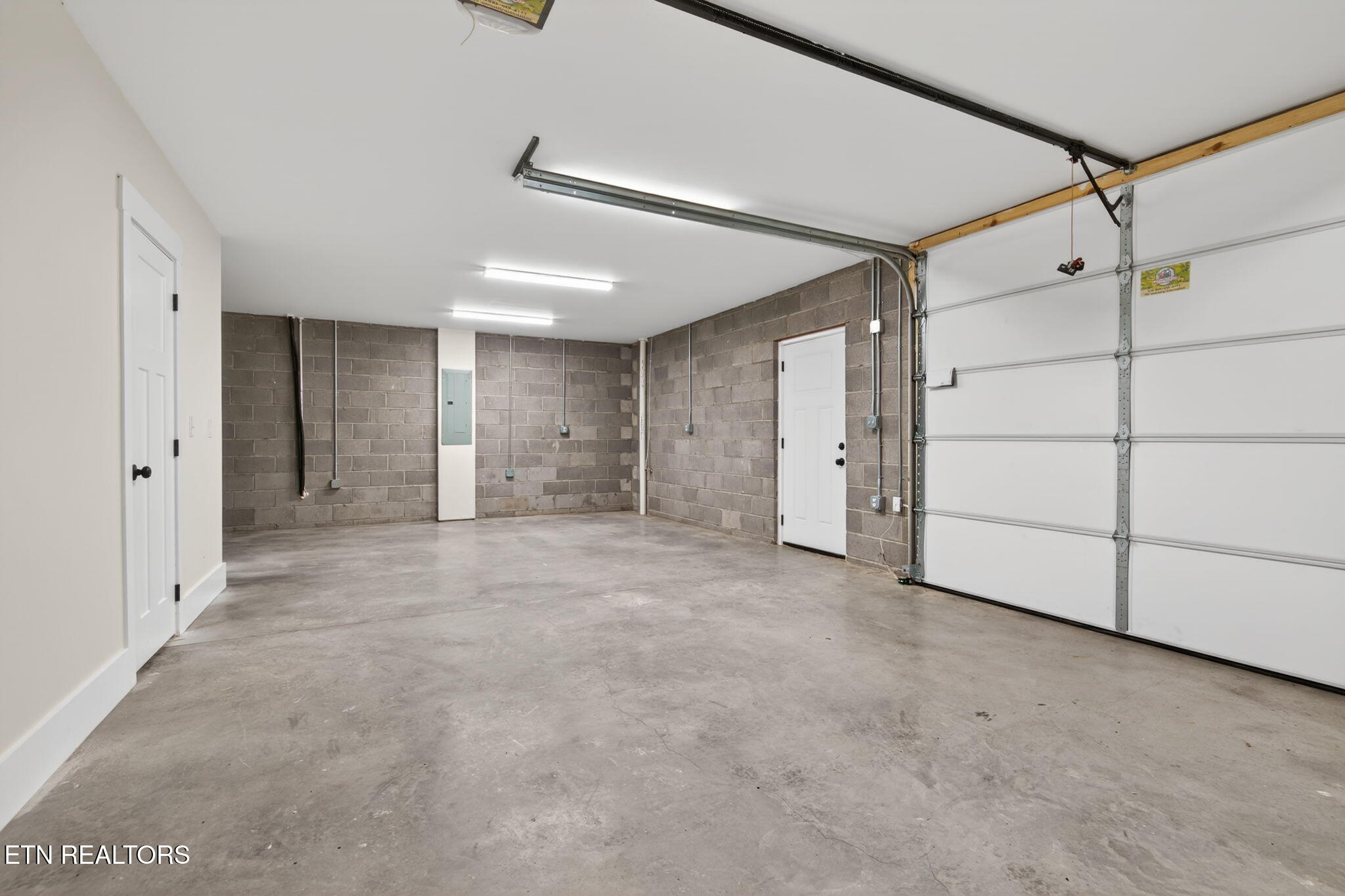 357 Beechwood Lane Clinton, TN 37716 - Photo 17 of 22 13-web-or-mls-Beechwood-3692