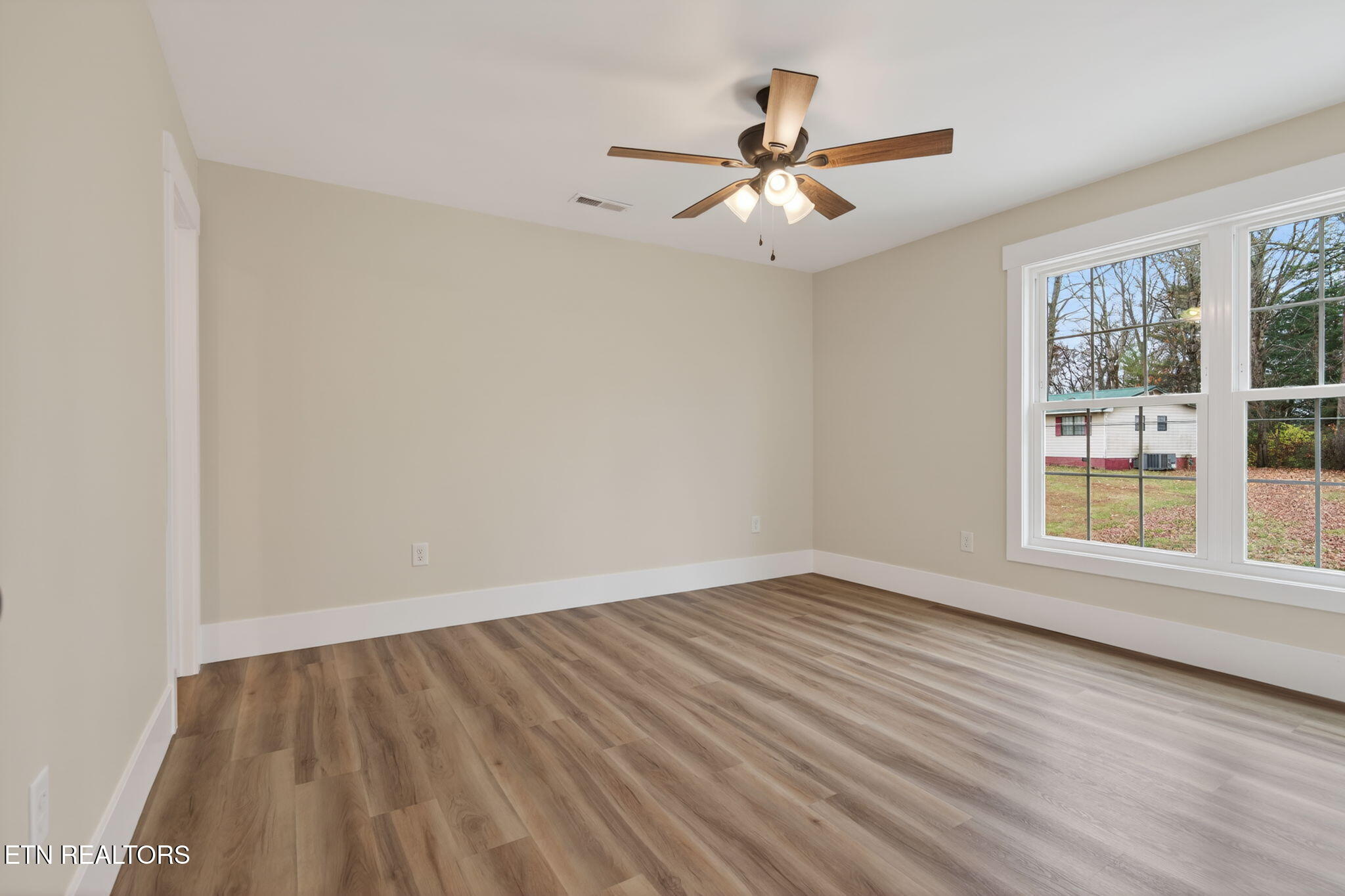 357 Beechwood Lane Clinton, TN 37716 - Photo 18 of 22 14-web-or-mls-Beechwood-3695