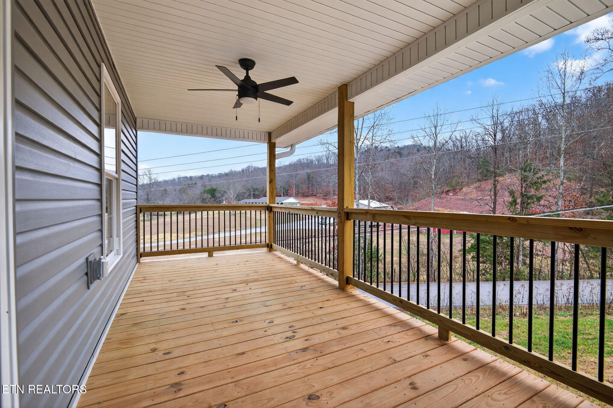 357 Beechwood Lane Clinton, TN 37716 - Photo 6 of 22 18-web-or-mls-Beechwood-3707