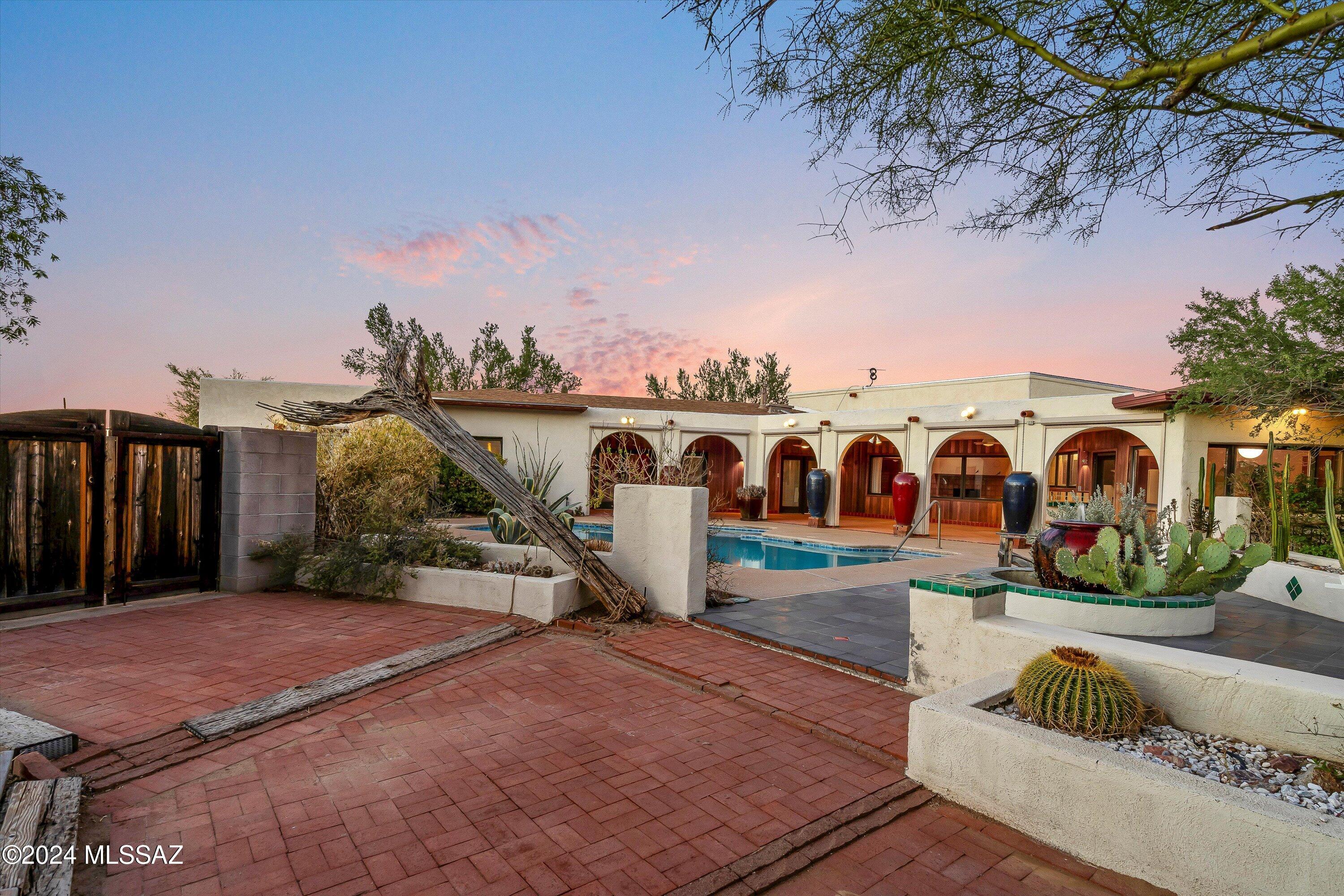 6901 North Wade Road Tucson, AZ 85743 - Photo 20 of 49 Gallery Image 20