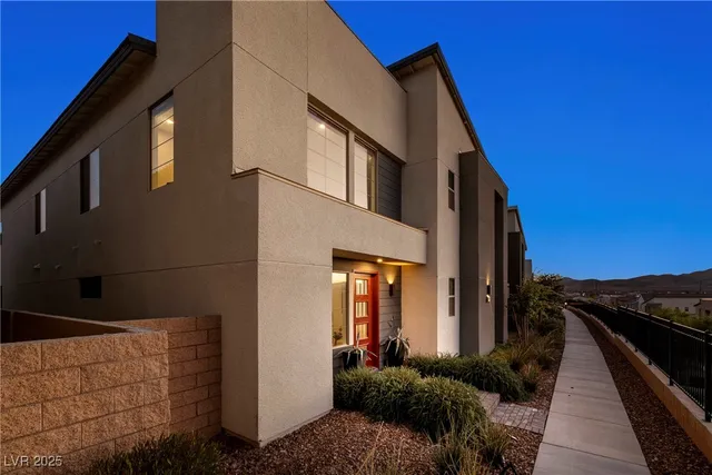 $999,000 | 3364 Ponicelli Lane, Henderson, NV 89044