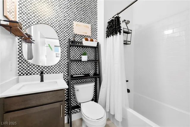 $999,000 | 3364 Ponicelli Lane, Henderson, NV 89044