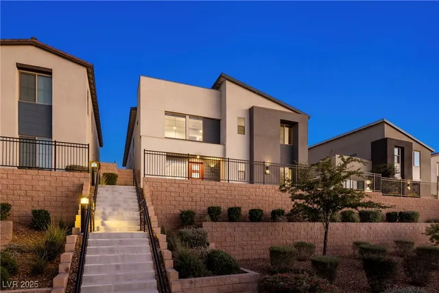 $999,000 | 3364 Ponicelli Lane, Henderson, NV 89044