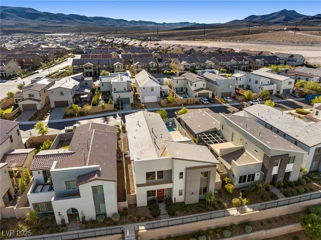 $999,000 | 3364 Ponicelli Lane, Henderson, NV 89044