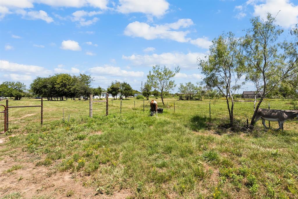 2797 County Road 3417 Wills Point, TX 75169 - Photo 6 of 22 a view of a park