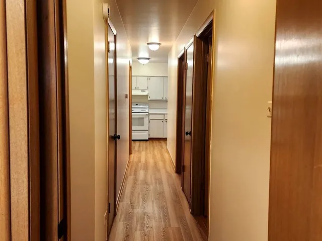 $1,950 | 10431 South Keating Avenue, Unit 4, Oak Lawn, IL 60453