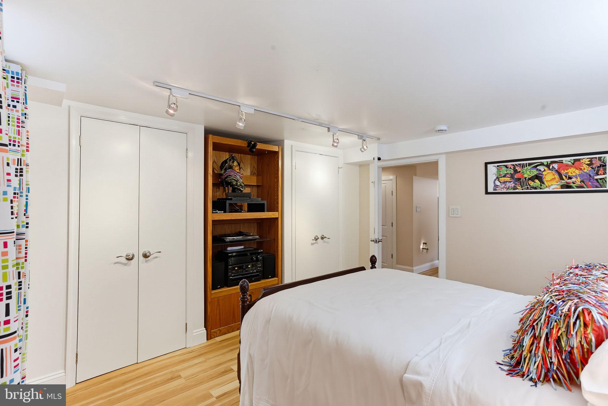 25 Walkern Road Baltimore, MD 21221 - Photo 37 of 48 Gallery Image 37