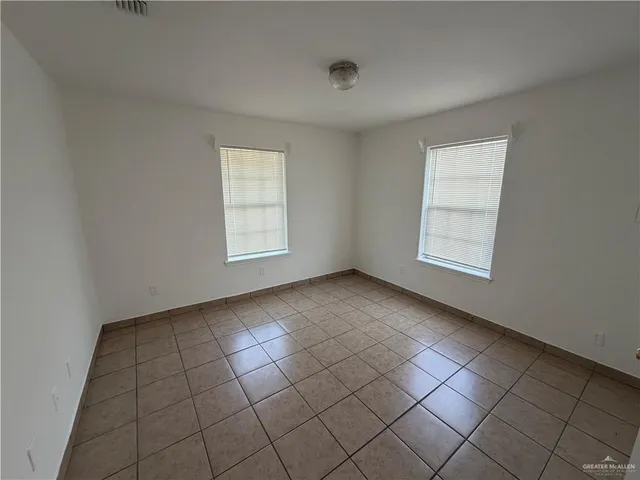 $700 | 108 North Francisco Avenue, Unit B, Mission, TX 78572