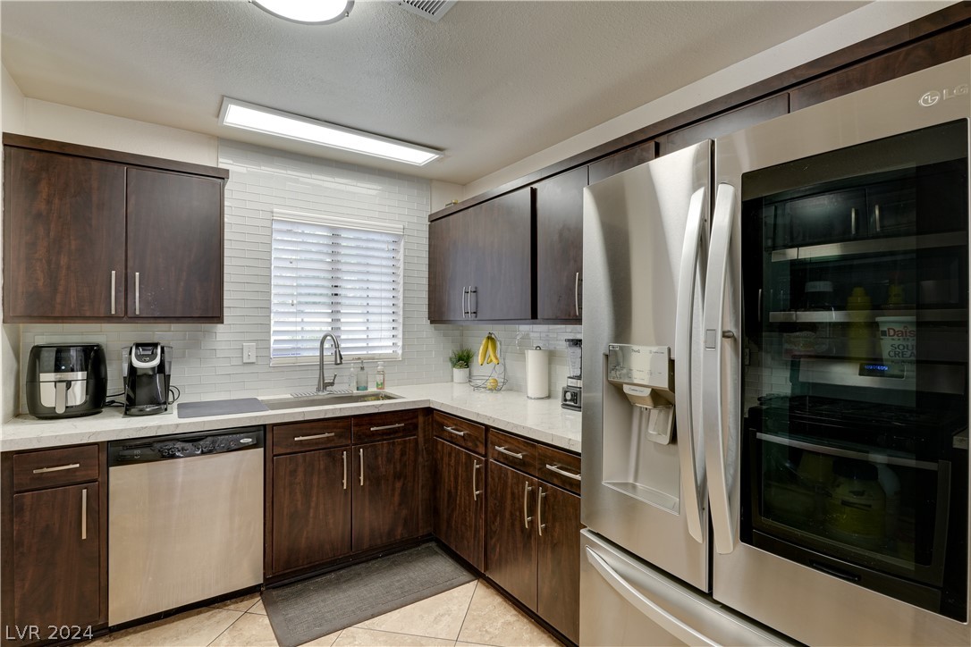 2130 Bowstring Drive Las Vegas, NV 89142 - Photo 9 of 26