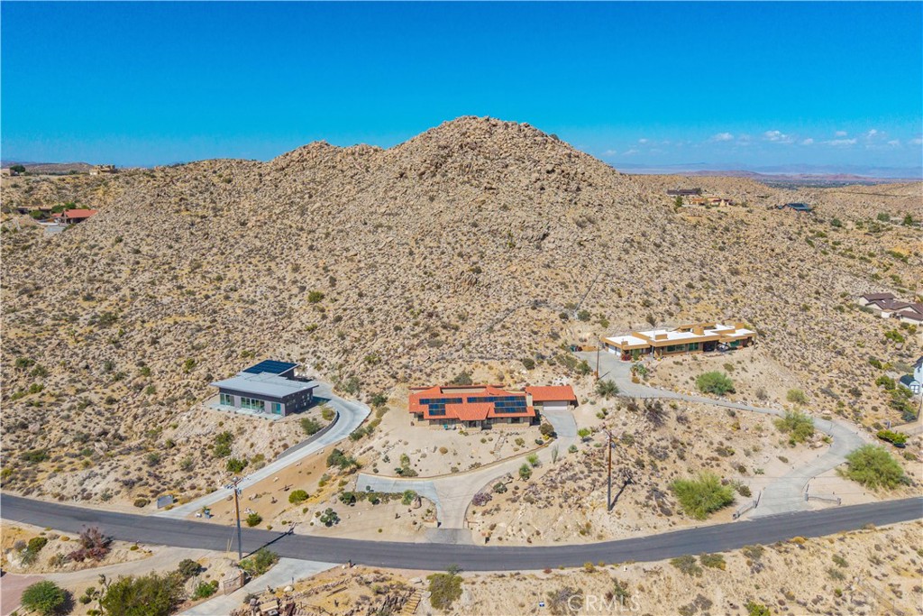 57444 Bandera Road Yucca Valley, CA 92284 - Photo 3 of 58 Gallery Image 3