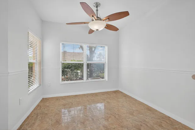 $2,300 | 513 Talia Circle, Palm Springs, FL 33461