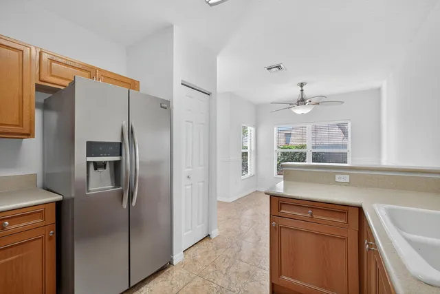 $2,300 | 513 Talia Circle, Palm Springs, FL 33461