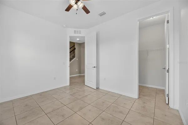 $432,000 | 5811 Caldera Ridge Drive, Lithia, FL 33547