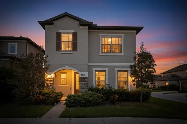$462,000 | 5811 Caldera Ridge Drive, Lithia, FL 33547