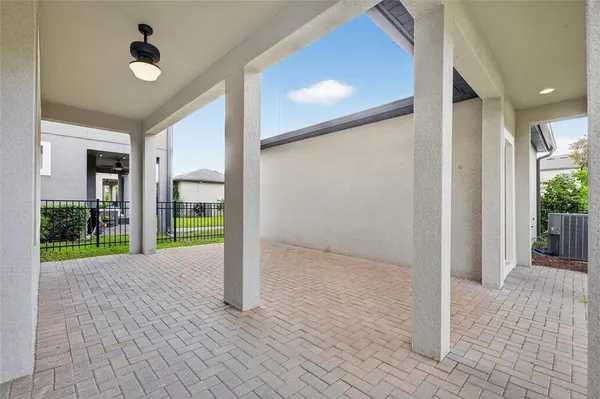 $432,000 | 5811 Caldera Ridge Drive, Lithia, FL 33547