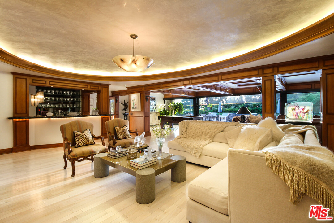 9996 Sunset Boulevard Beverly Hills, CA 90210 - Photo 12 of 31