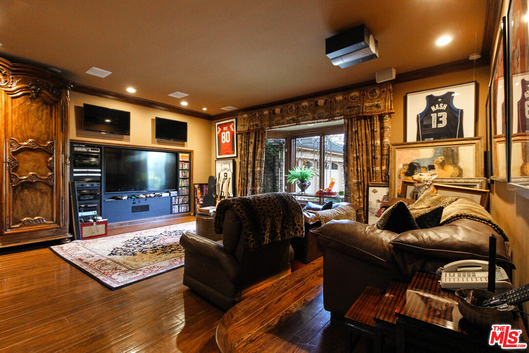 9996 Sunset Boulevard Beverly Hills, CA 90210 - Photo 15 of 31